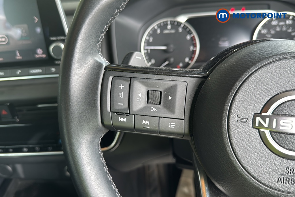 Nissan Qashqai Acenta Premium Automatic Petrol SUV - Stock Number (1645150) - 4th supplementary image
