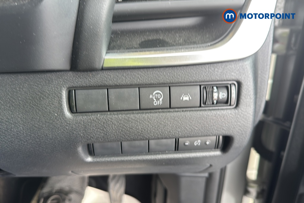 Nissan Qashqai Acenta Premium Automatic Petrol SUV - Stock Number (1645150) - 11th supplementary image