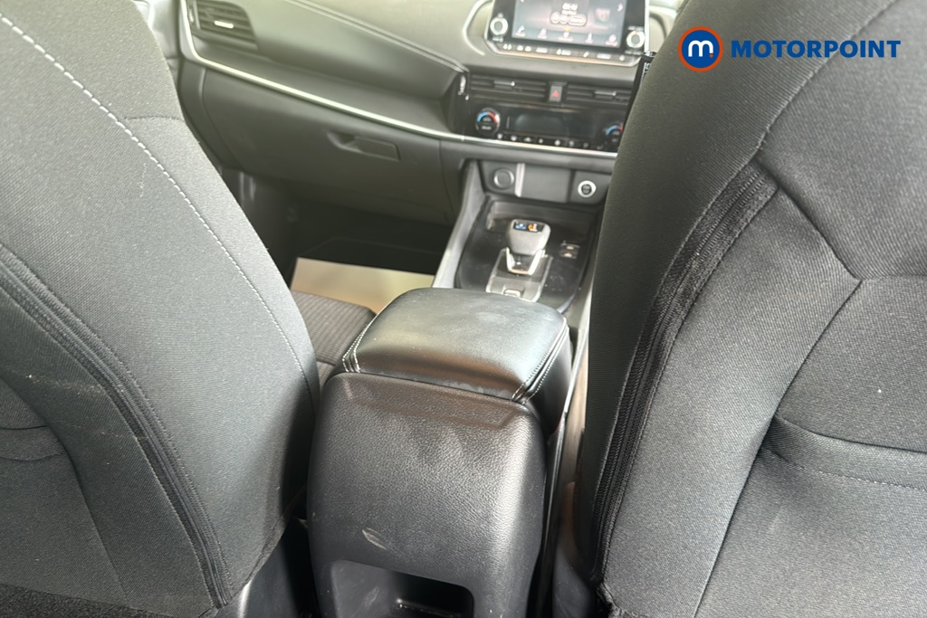Nissan Qashqai Acenta Premium Automatic Petrol SUV - Stock Number (1645150) - 28th supplementary image