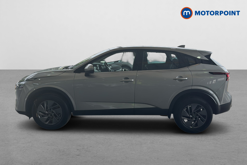 Nissan Qashqai Acenta Premium Automatic Petrol SUV - Stock Number (1645150) - Drivers side