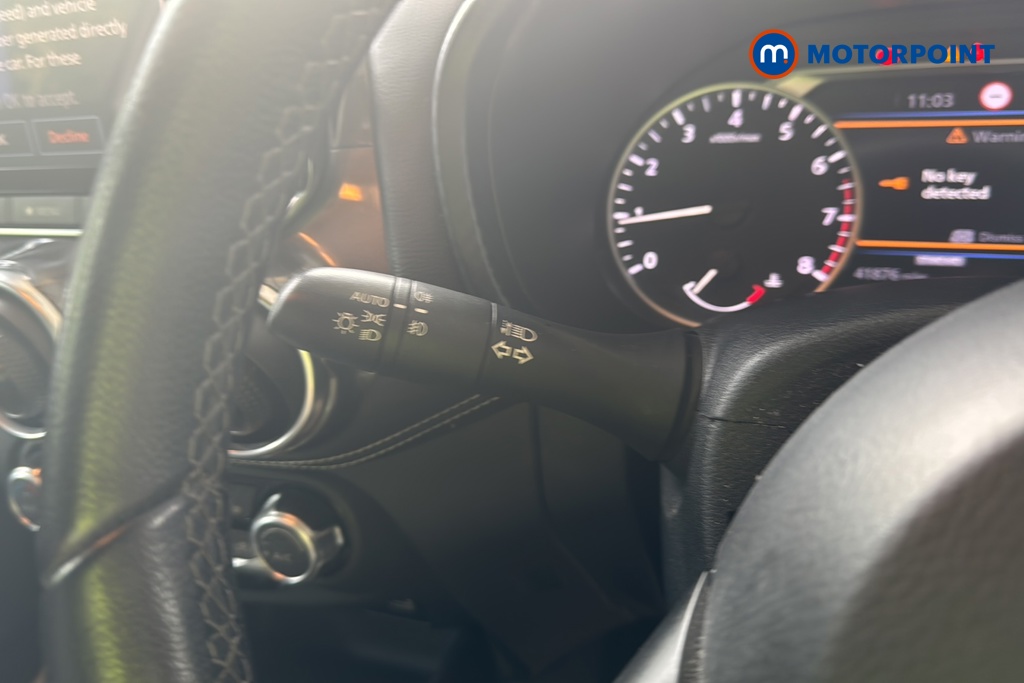 Nissan Juke Tekna Manual Petrol SUV - Stock Number (1645267) - 5th supplementary image