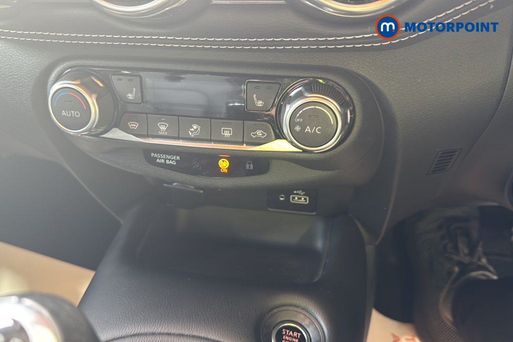 Nissan Juke Tekna Manual Petrol SUV - Stock Number (1645267) - 14th supplementary image