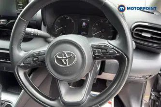 Toyota Yaris Icon Automatic Petrol-Electric Hybrid Hatchback - Stock Number (1645680) - 2nd supplementary image