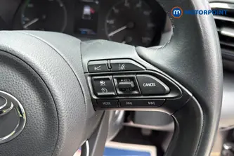Toyota Yaris Icon Automatic Petrol-Electric Hybrid Hatchback - Stock Number (1645680) - 3rd supplementary image