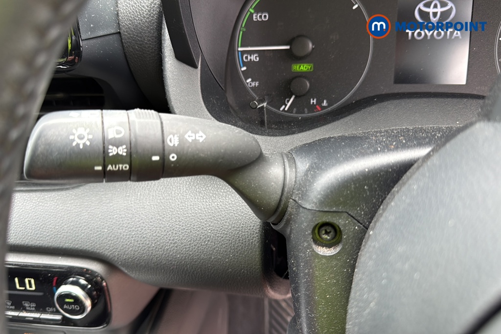 Toyota Yaris Icon Automatic Petrol-Electric Hybrid Hatchback - Stock Number (1645680) - 5th supplementary image