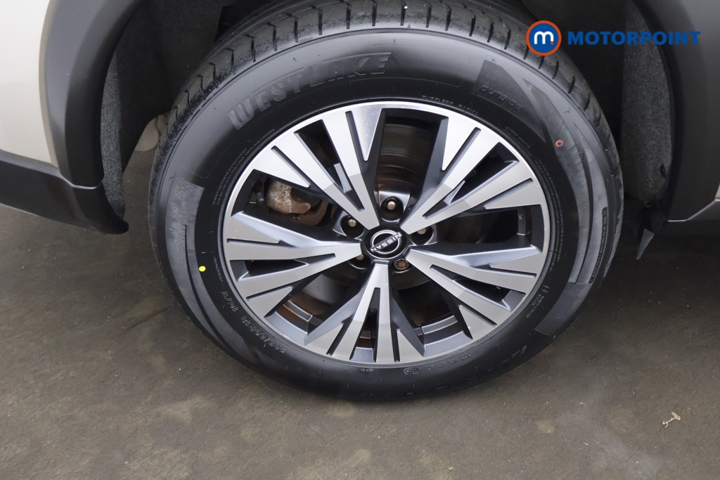 Nissan X-Trail Acenta Premium Automatic Petrol-Electric Hybrid SUV - Stock Number (1645812) - 18th supplementary image
