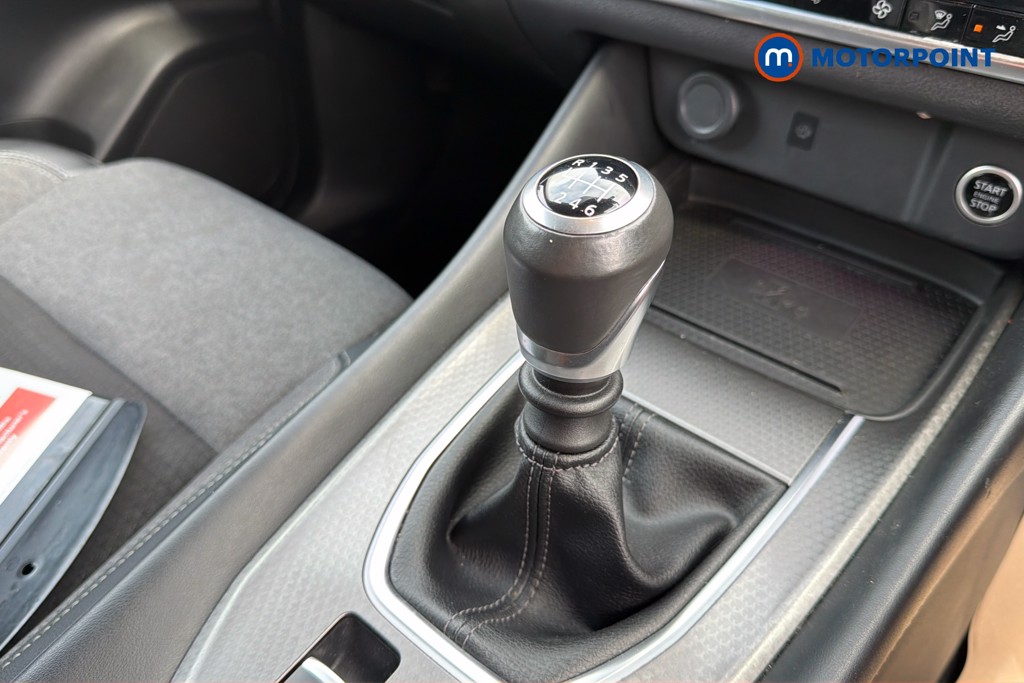Nissan Qashqai N-Connecta Manual Petrol SUV - Stock Number (1646179) - 15th supplementary image