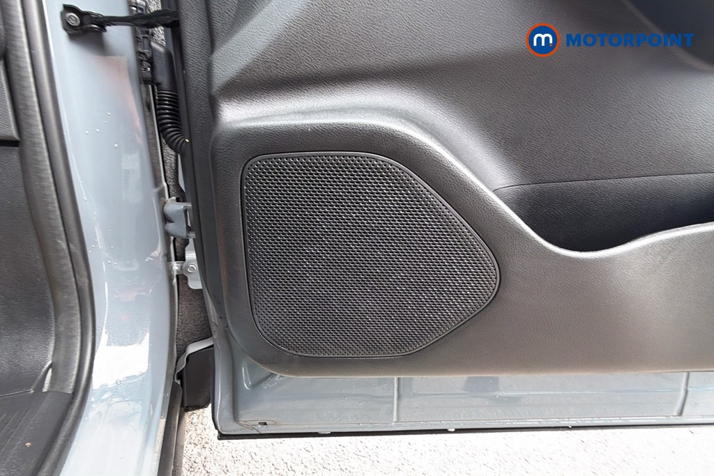 Nissan Qashqai N-Connecta Manual Petrol SUV - Stock Number (1646179) - 21st supplementary image