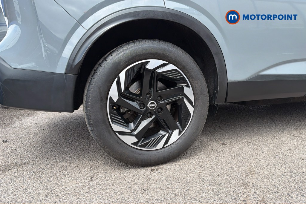 Nissan Qashqai N-Connecta Manual Petrol SUV - Stock Number (1646179) - 49th supplementary image