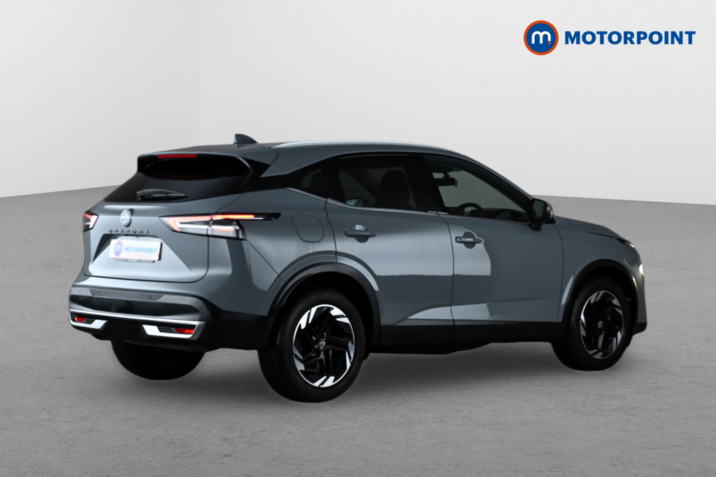 Nissan Qashqai N-Connecta Manual Petrol SUV - Stock Number (1646179) - Drivers side rear corner