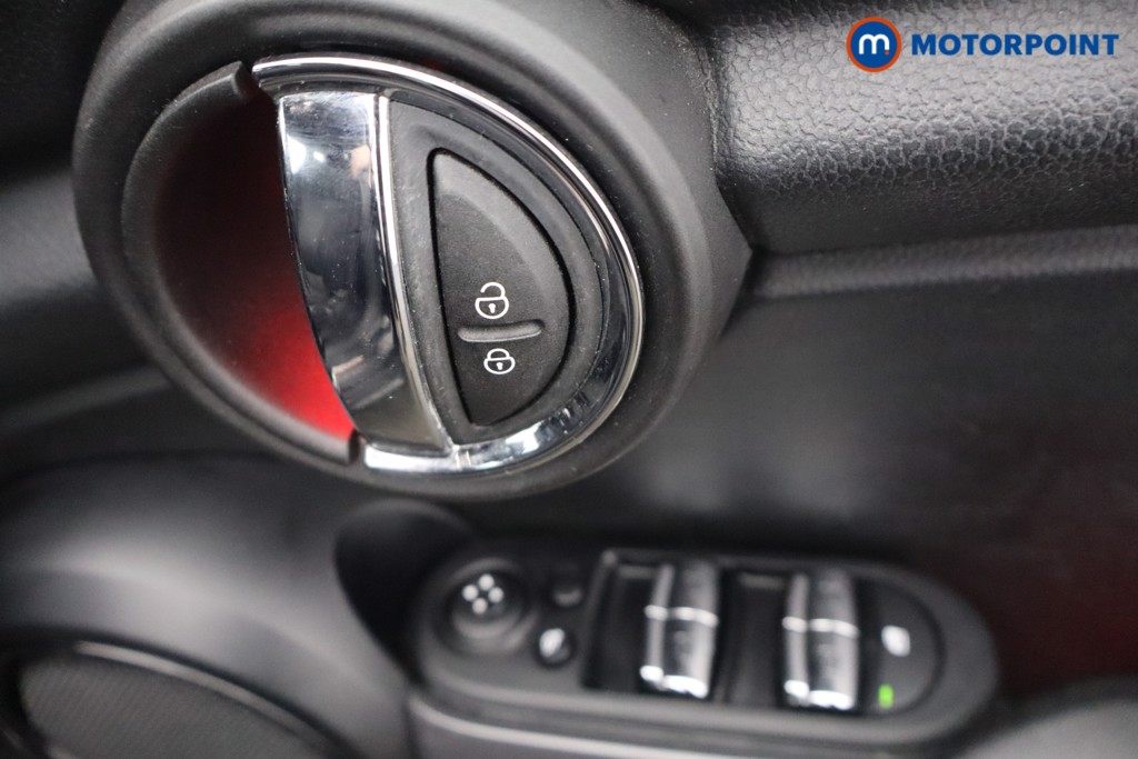 Mini Hatchback Cooper Sport Manual Petrol Hatchback - Stock Number (1646796) - 11th supplementary image