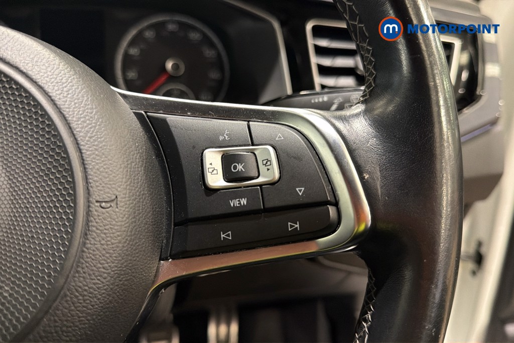 Volkswagen Polo R-Line Manual Petrol Hatchback - Stock Number (1646936) - 4th supplementary image