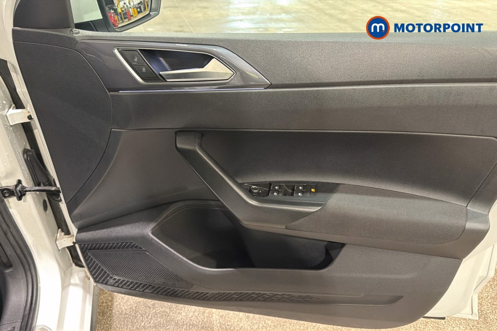 Volkswagen Polo R-Line Manual Petrol Hatchback - Stock Number (1646936) - 19th supplementary image