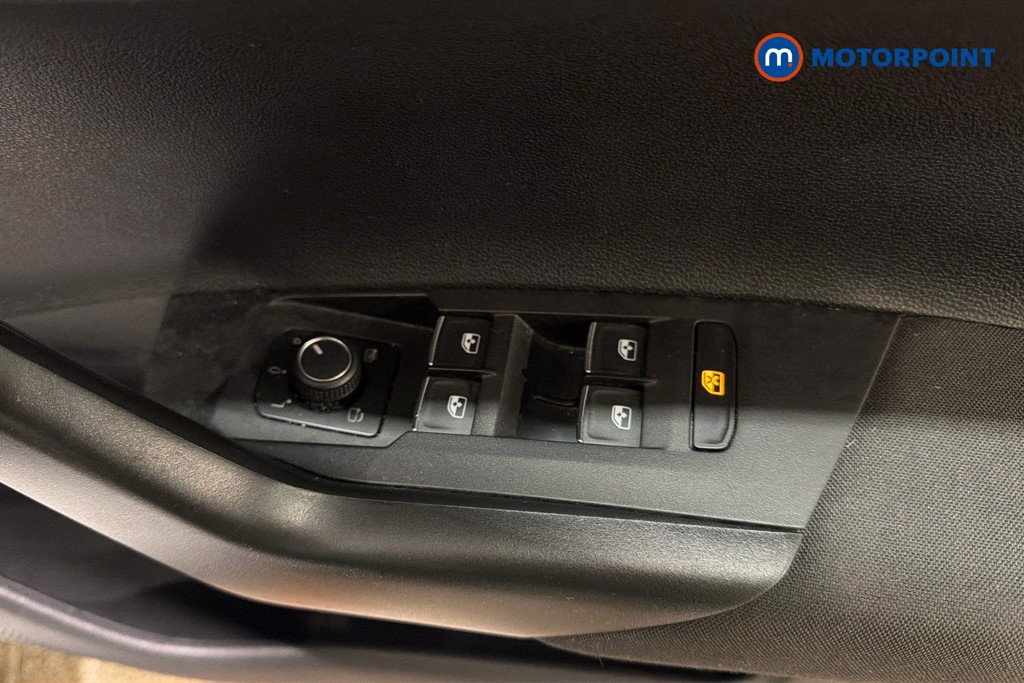 Volkswagen Polo R-Line Manual Petrol Hatchback - Stock Number (1646936) - 20th supplementary image