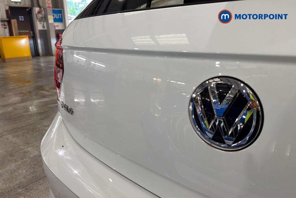 Volkswagen Polo R-Line Manual Petrol Hatchback - Stock Number (1646936) - 37th supplementary image