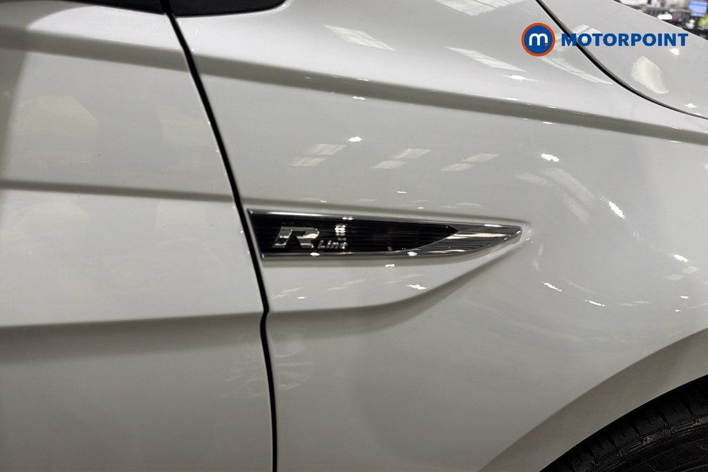 Volkswagen Polo R-Line Manual Petrol Hatchback - Stock Number (1646936) - 46th supplementary image