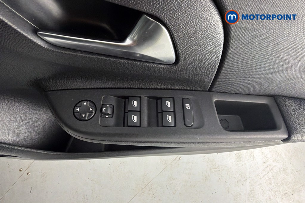 Vauxhall Corsa Design Manual Petrol Hatchback - Stock Number (1647067) - 20th supplementary image