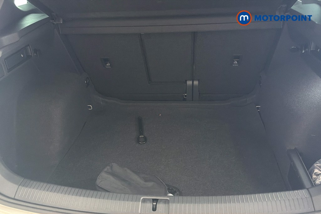 Volkswagen Tiguan R-Line Automatic Diesel SUV - Stock Number (1647436) - 33rd supplementary image