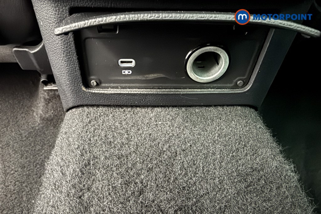 Volkswagen Passat R-Line Automatic Petrol Saloon - Stock Number (1647738) - 12th supplementary image