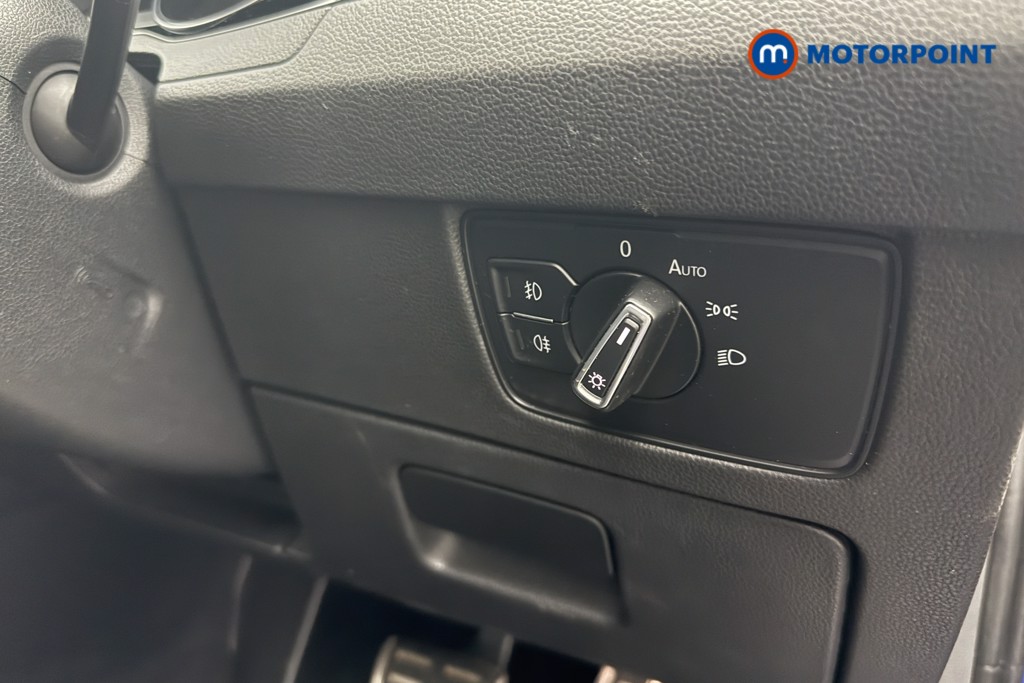 Volkswagen Passat R-Line Automatic Petrol Saloon - Stock Number (1647738) - 21st supplementary image