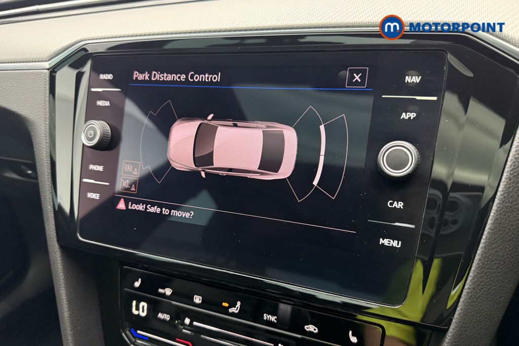 Volkswagen Passat R-Line Automatic Petrol Saloon - Stock Number (1647738) - 37th supplementary image