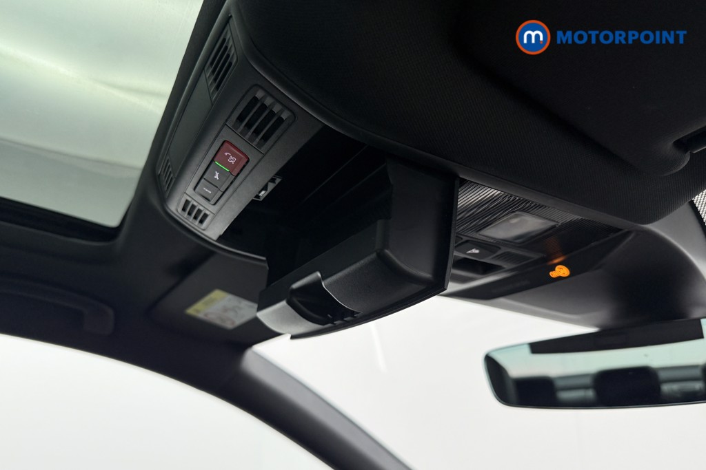 Volkswagen Passat R-Line Automatic Petrol Saloon - Stock Number (1647738) - 38th supplementary image