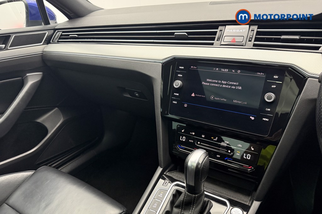 Volkswagen Passat R-Line Automatic Petrol Saloon - Stock Number (1647738) - 39th supplementary image