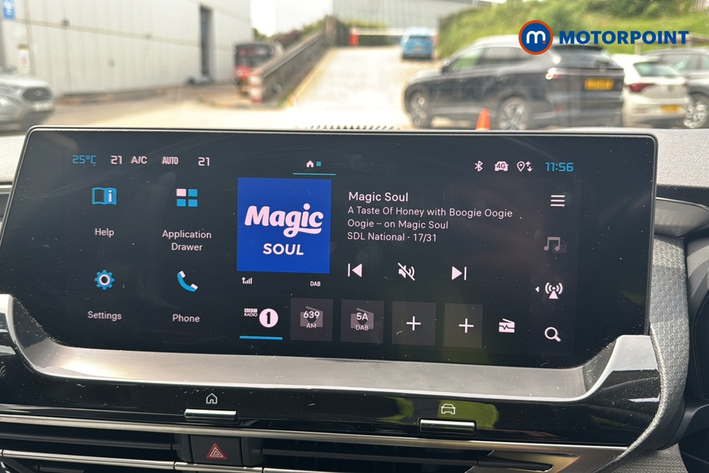Citroen C5 X Shine Plus Automatic Petrol Plug-In Hybrid Hatchback - Stock Number (1647948) - 9th supplementary image