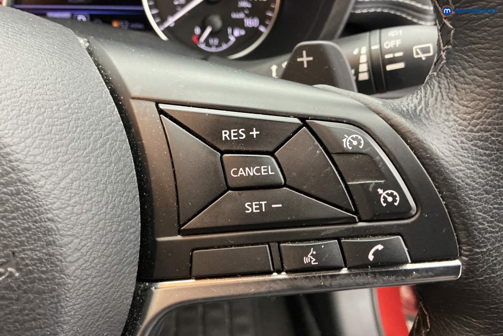 Nissan Juke N-Connecta Automatic Petrol SUV - Stock Number (1648339) - 17th supplementary image