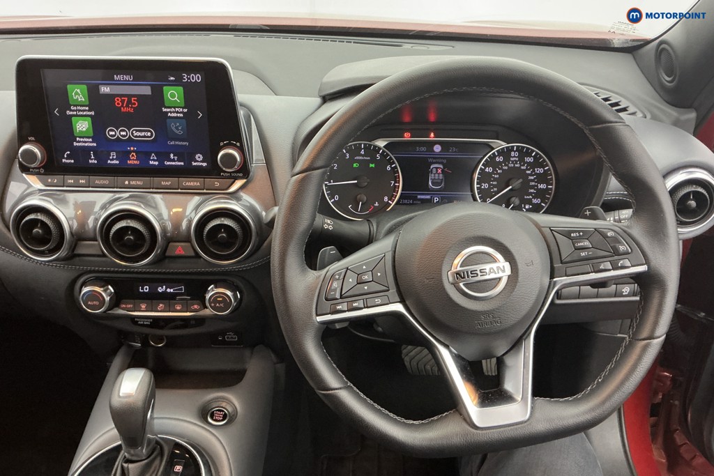 Nissan Juke N-Connecta Automatic Petrol SUV - Stock Number (1648339) - 1st supplementary image