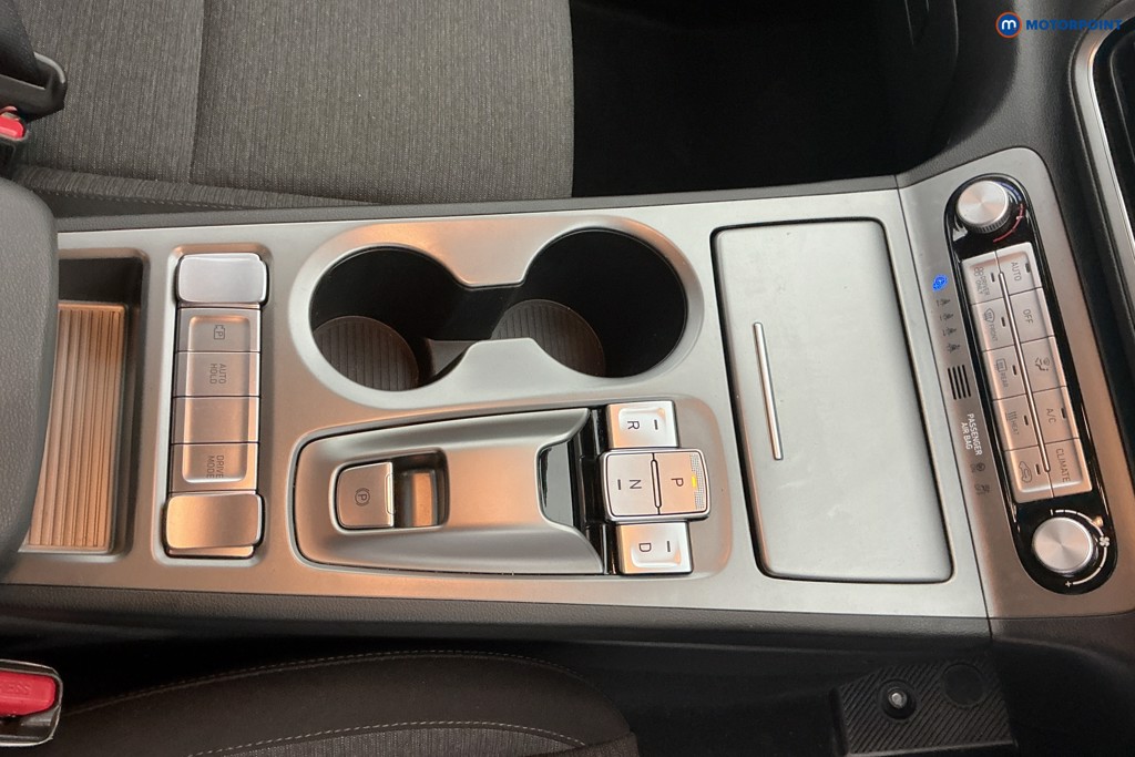 Hyundai Kona Se Connect Automatic Electric SUV - Stock Number (1648893) - 9th supplementary image