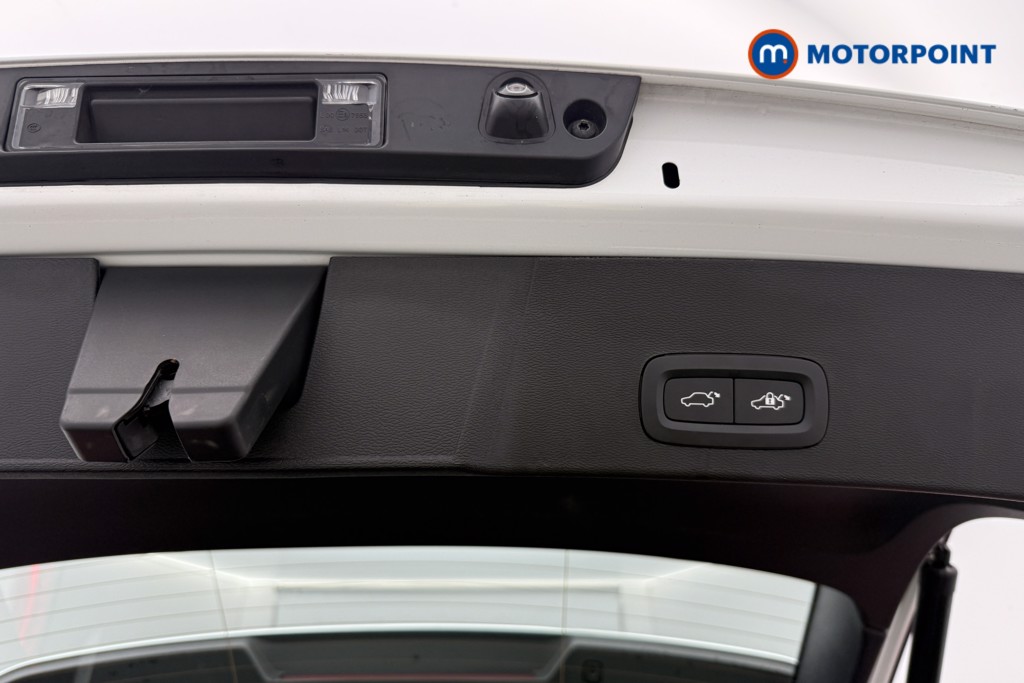 Volvo Xc40 Plus Automatic Petrol SUV - Stock Number (1649610) - 9th supplementary image