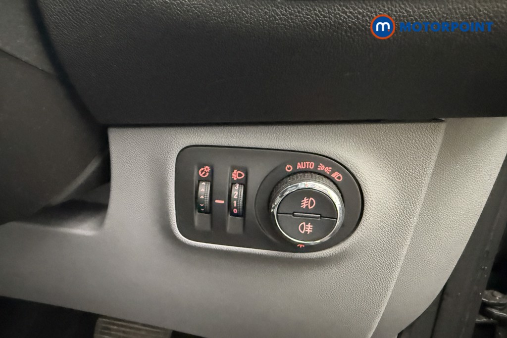 Vauxhall Corsa Se Nav Automatic Petrol Hatchback - Stock Number (1649847) - 14th supplementary image