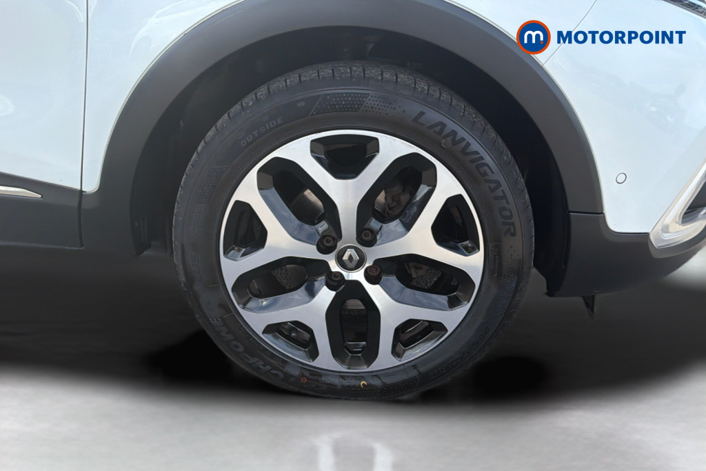 Renault Captur Gt Line Manual Petrol SUV - Stock Number (1650266) - Passenger side front corner