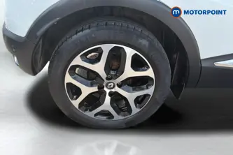 Renault Captur Gt Line Manual Petrol SUV - Stock Number (1650266) - Drivers side front corner