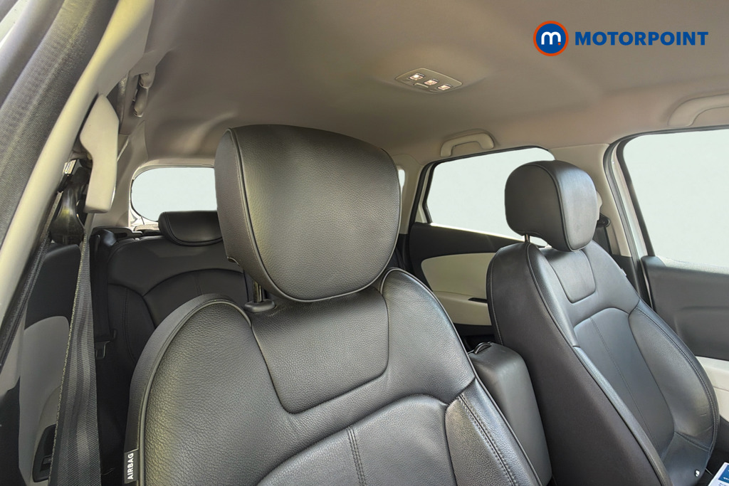 Renault Captur Gt Line Manual Petrol SUV - Stock Number (1650266) - Passenger side rear corner