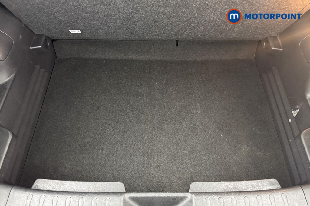 Nissan Juke Tekna Manual Diesel SUV - Stock Number (1650399) - 12th supplementary image