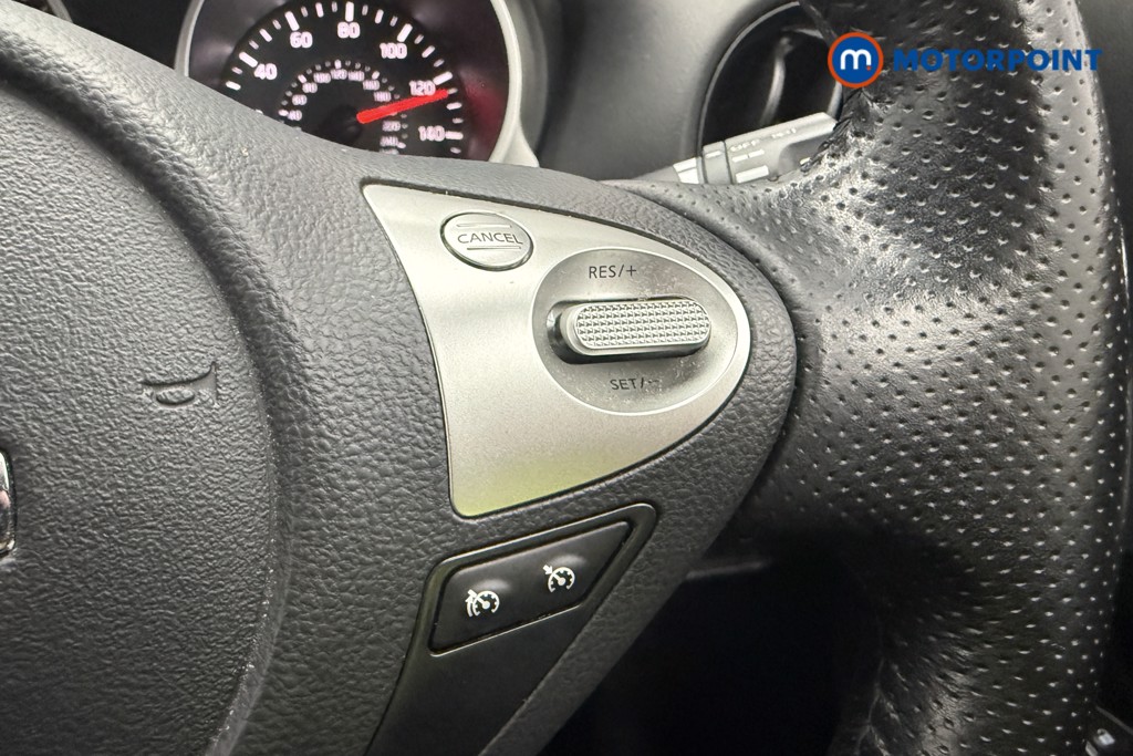 Nissan Juke Tekna Manual Diesel SUV - Stock Number (1650399) - 20th supplementary image