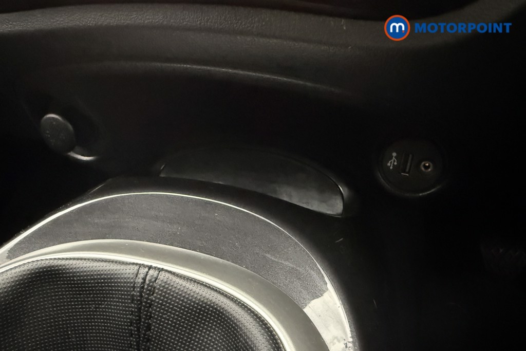Nissan Juke Tekna Manual Diesel SUV - Stock Number (1650399) - 24th supplementary image