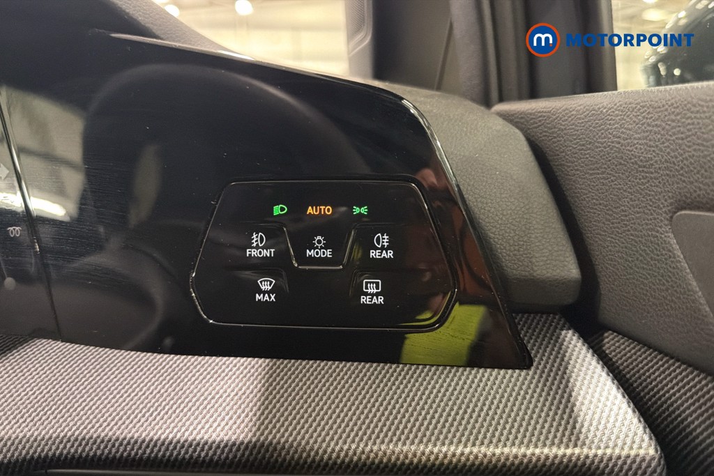 Volkswagen Golf GTE Automatic Petrol Plug-In Hybrid Hatchback - Stock Number (1650422) - 18th supplementary image