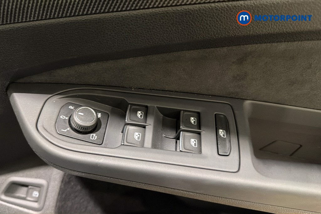 Volkswagen Golf GTE Automatic Petrol Plug-In Hybrid Hatchback - Stock Number (1650422) - 20th supplementary image