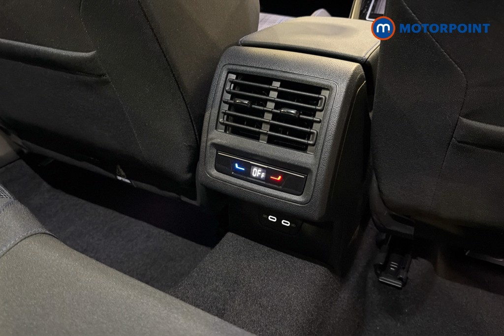 Volkswagen Golf GTE Automatic Petrol Plug-In Hybrid Hatchback - Stock Number (1650422) - 30th supplementary image