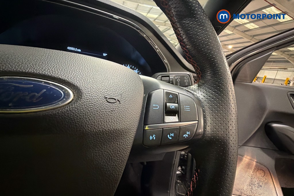 Ford Focus St-Line Manual Petrol Hatchback - Stock Number (1650433) - 4th supplementary image