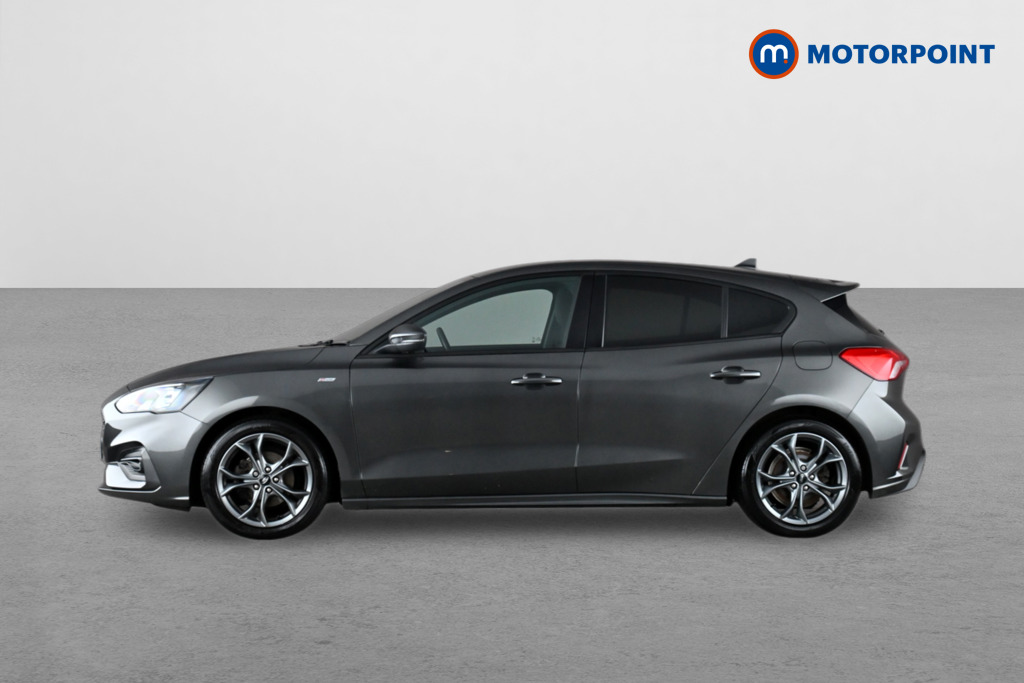 Ford Focus St-Line Manual Petrol Hatchback - Stock Number (1650433) - Passenger side