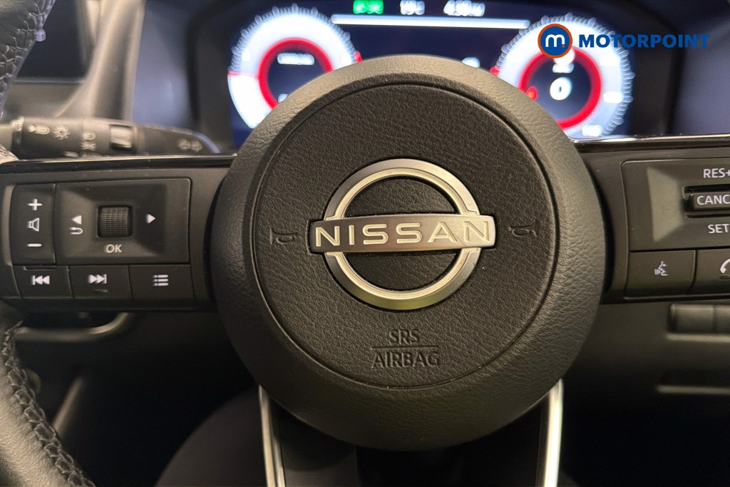 Nissan Qashqai N-Connecta Manual Petrol SUV - Stock Number (1650677) - 5th supplementary image