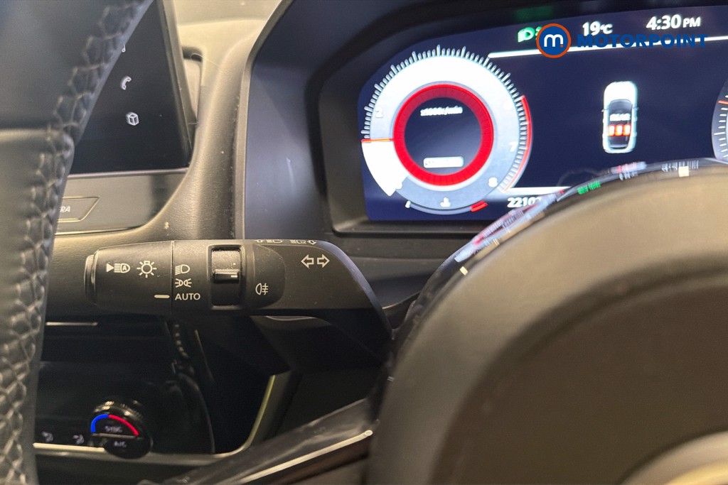 Nissan Qashqai N-Connecta Manual Petrol SUV - Stock Number (1650677) - 6th supplementary image