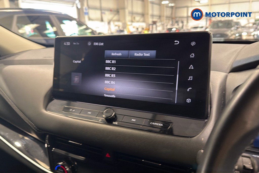 Nissan Qashqai N-Connecta Manual Petrol SUV - Stock Number (1650677) - 9th supplementary image