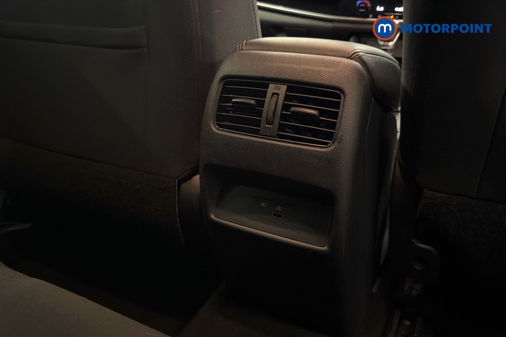 Nissan Qashqai N-Connecta Manual Petrol SUV - Stock Number (1650677) - 30th supplementary image