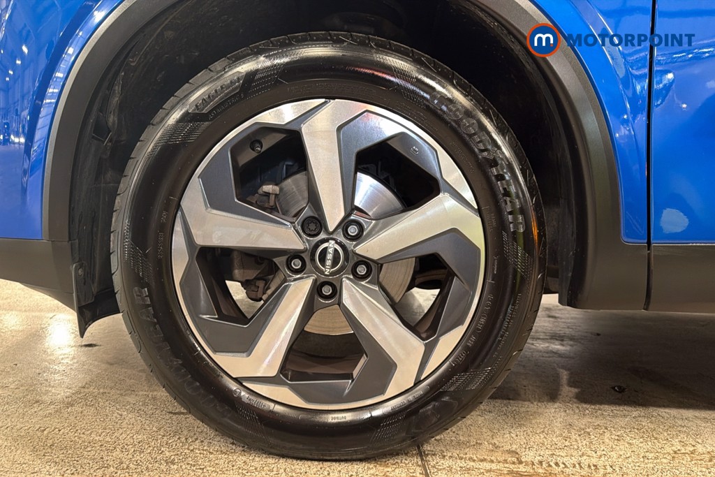 Nissan Qashqai N-Connecta Manual Petrol SUV - Stock Number (1650677) - 47th supplementary image