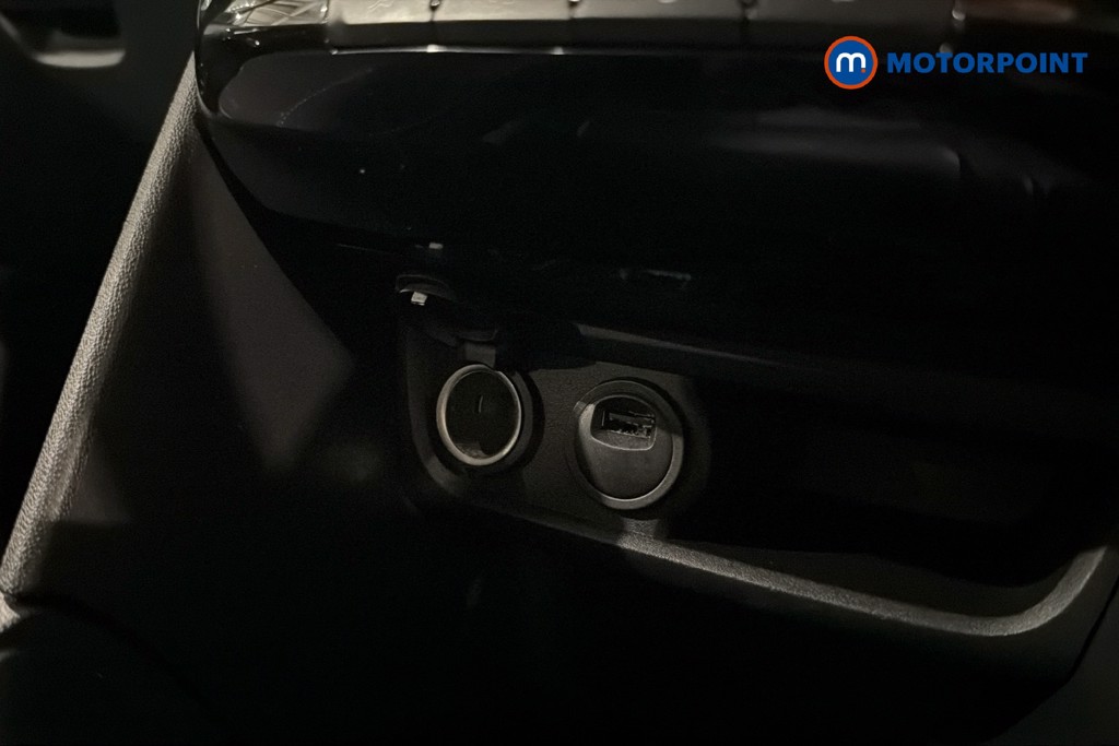 Peugeot 208 Tech Edition Manual Petrol Hatchback - Stock Number (1651011) - 17th supplementary image